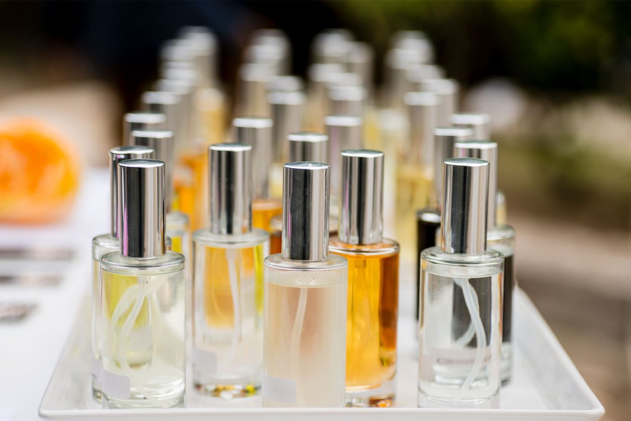 Le Rôle Essentiel des Homogénéisateurs dans la Production de Parfums : Focus sur les Homogénéisateurs Hommak